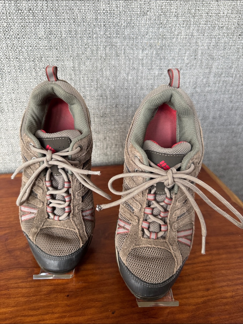 Columbia Redmond Low Waterproof Hiking Shoe Suede Mesh Brown Pink Women’s Size 6